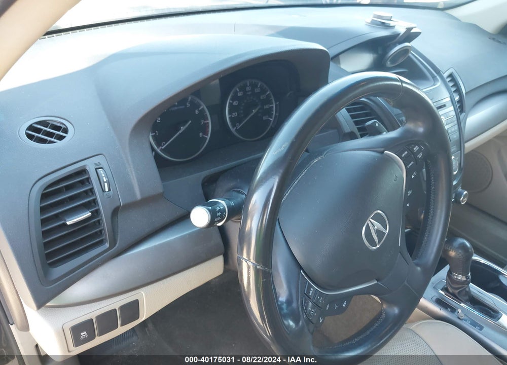 2014 ACURA RDX VIN: 5J8TB3H32EL002704