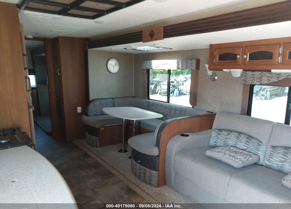 2016 COACHMEN LIBERTY VIN: 5ZT2FEWB6GA019054