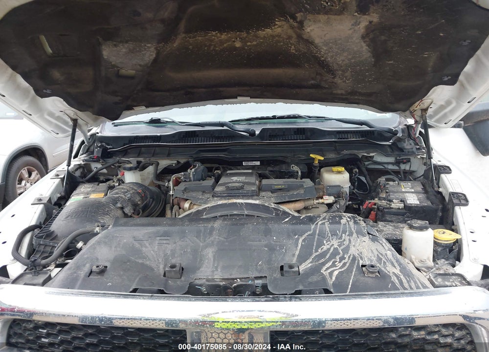 2018 RAM 3500 TRADESMAN  4X4 8' BOX VIN: 3C63RRGLXJG136437