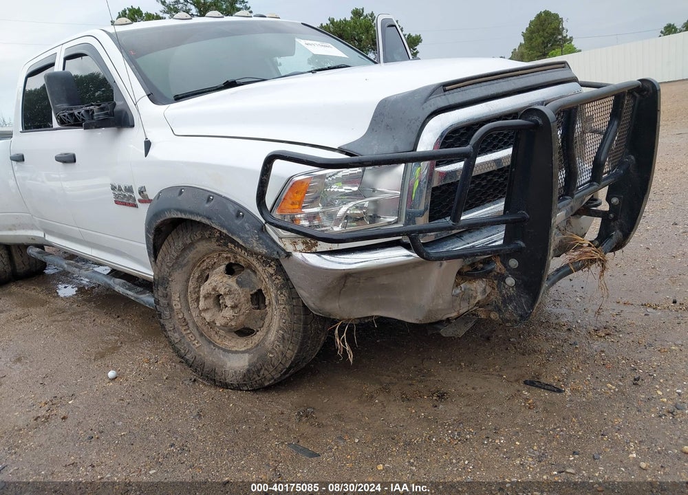 2018 RAM 3500 TRADESMAN  4X4 8' BOX VIN: 3C63RRGLXJG136437