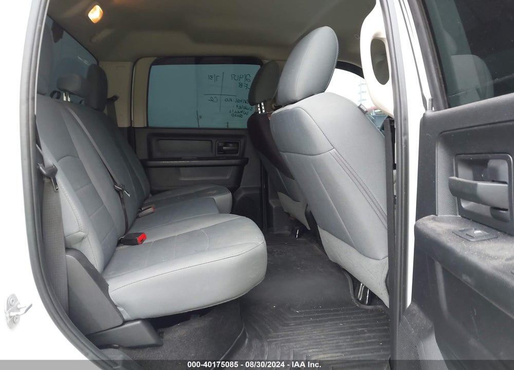 2018 RAM 3500 TRADESMAN  4X4 8' BOX VIN: 3C63RRGLXJG136437