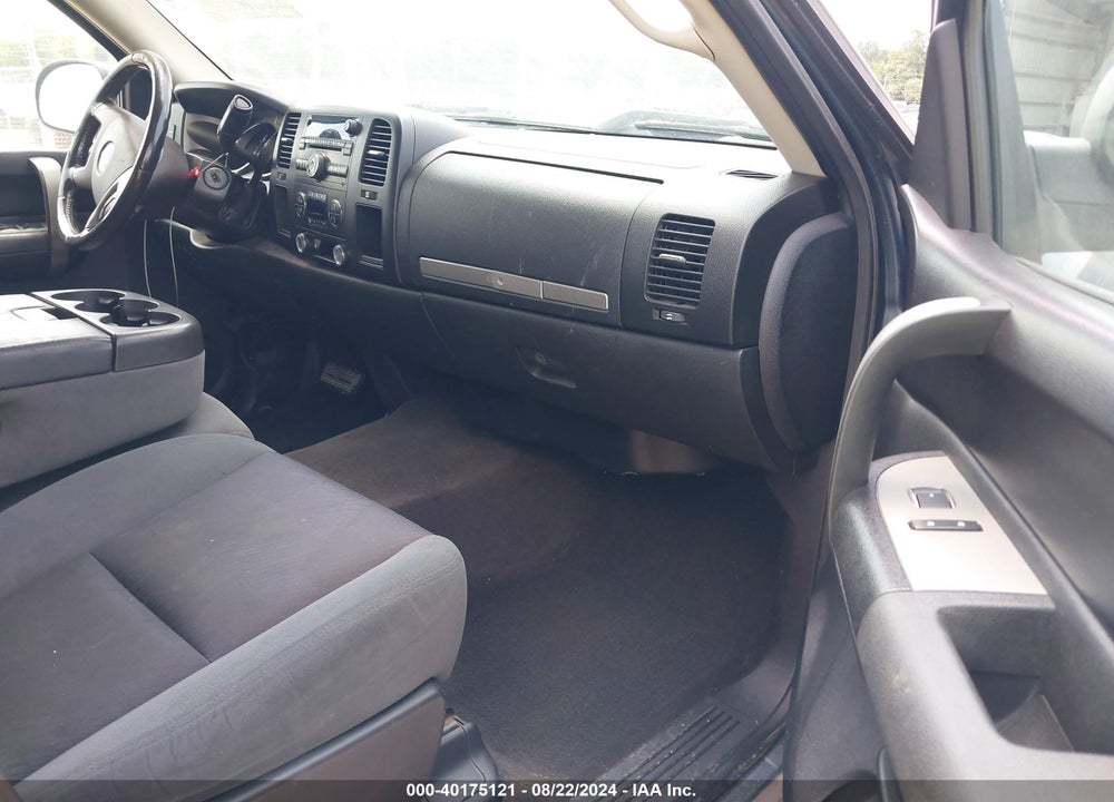 2009 CHEVROLET SILVERADO 2500HD LT VIN: 1GCHC53K19F190602