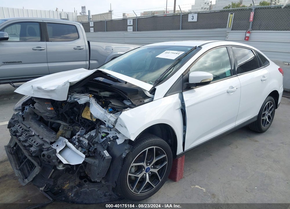 2017 FORD FOCUS SEL VIN: 1FADP3H20HL343833
