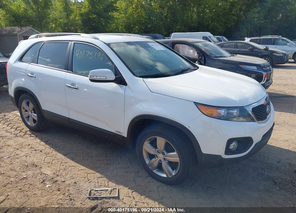 2013 KIA SORENTO EX VIN: 5XYKUDA60DG408540