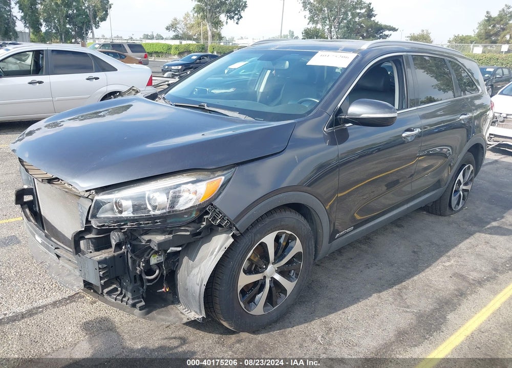 2018 KIA SORENTO 3.3L EX VIN: 5XYPHDA5XJG427786