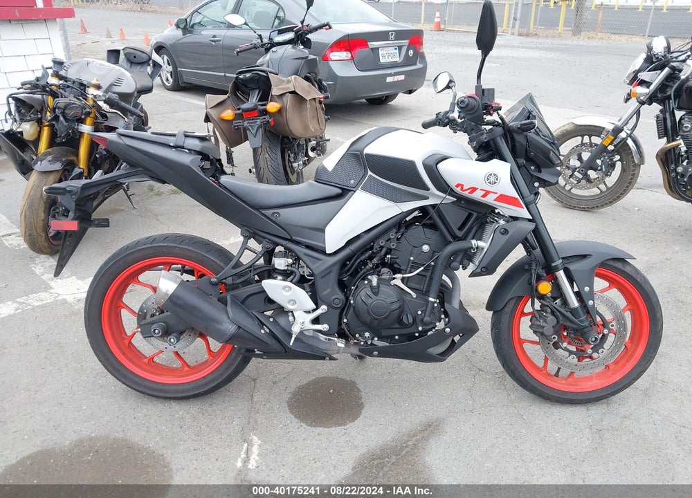 2020 YAMAHA MT-03 VIN: MH3RH20Y0LK003749