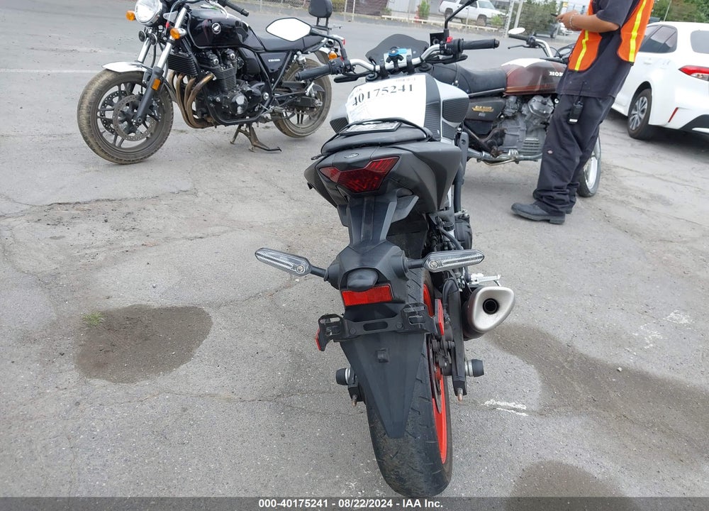 2020 YAMAHA MT-03 VIN: MH3RH20Y0LK003749