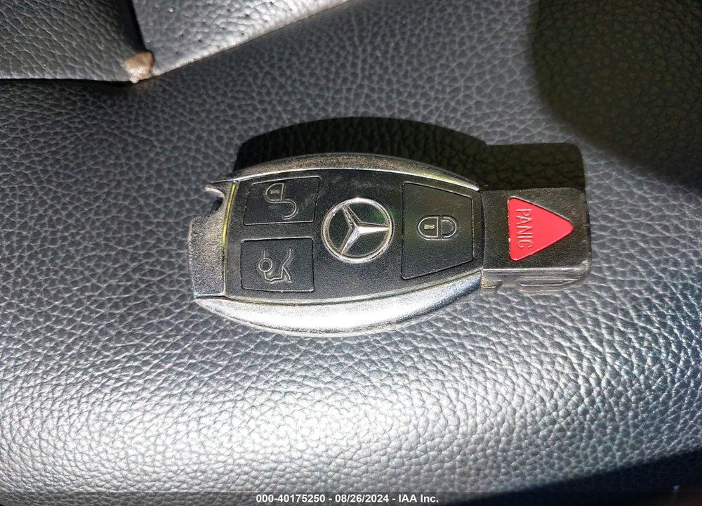 2013 MERCEDES-BENZ E 350 VIN: WDDHF8JB3DA728398