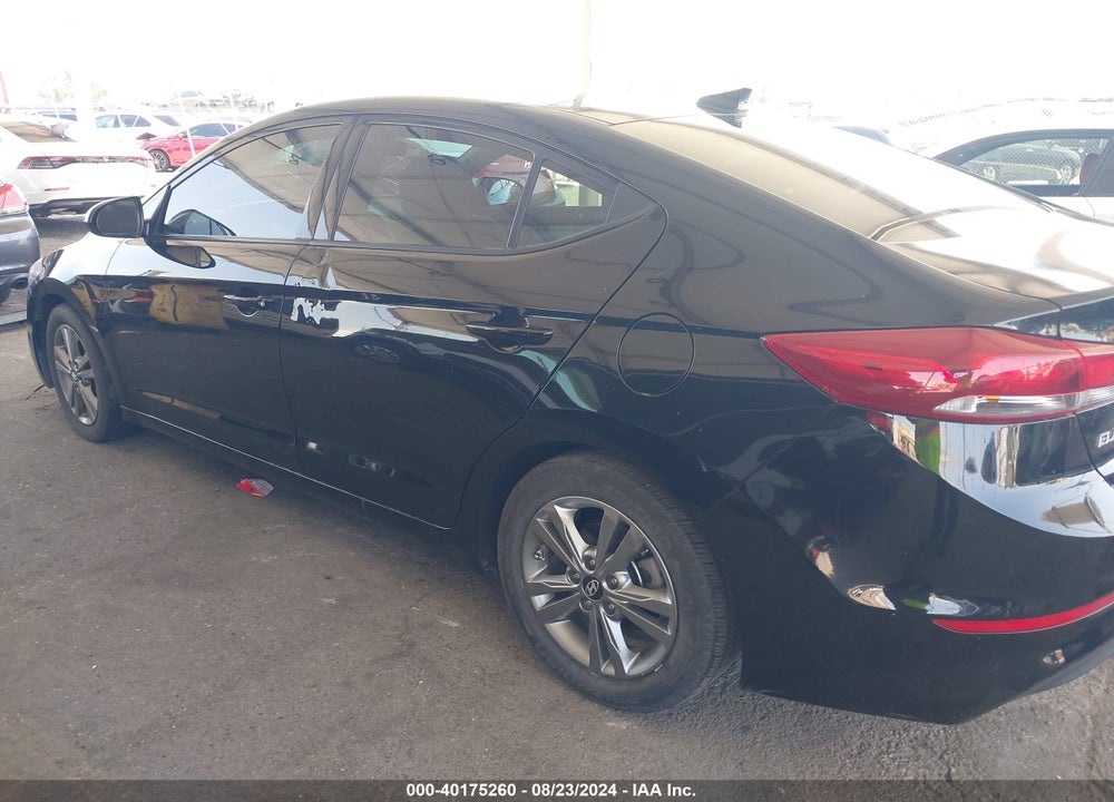 2018 HYUNDAI ELANTRA SEL VIN: 5NPD84LF9JH239634