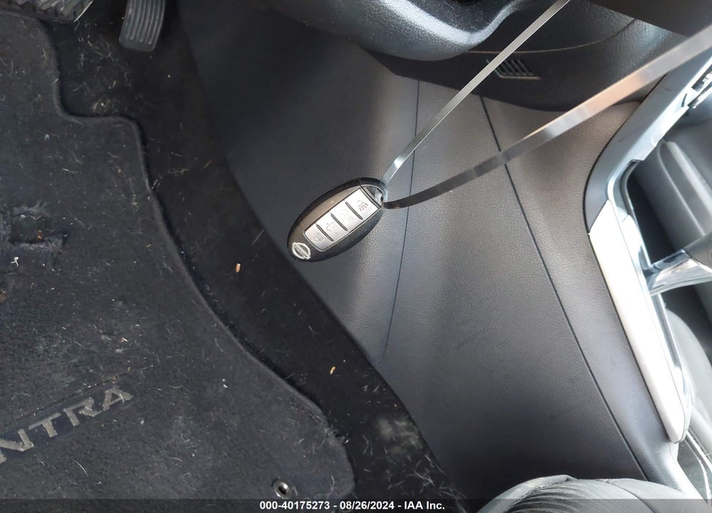 2017 NISSAN SENTRA SV VIN: 3N1AB7AP8HL686776