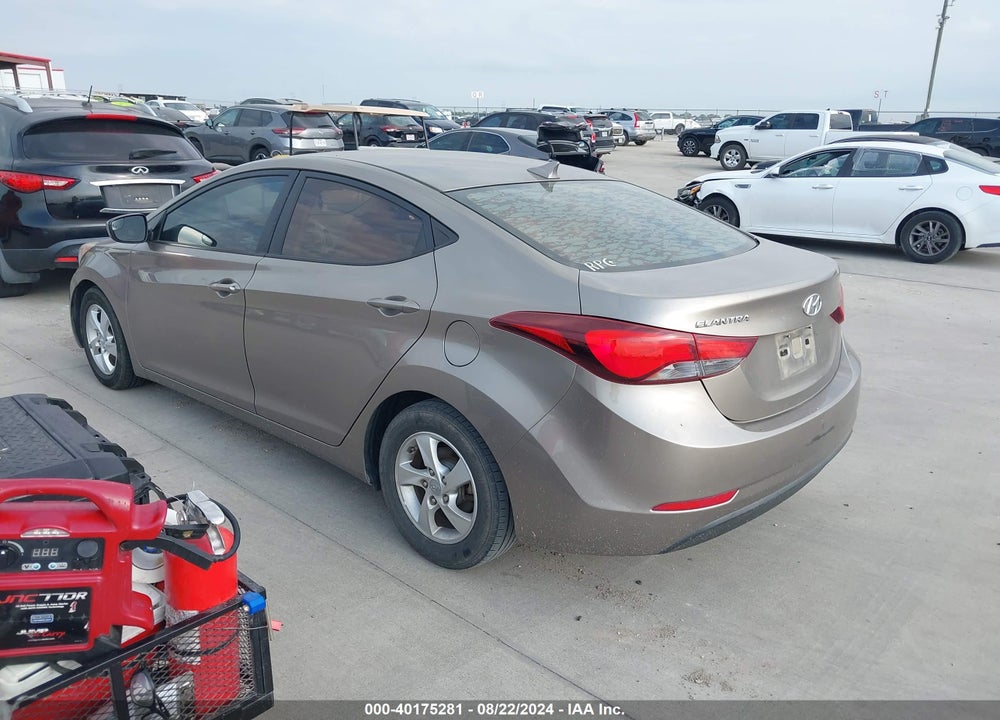 2015 HYUNDAI ELANTRA SE VIN: 5NPDH4AE0FH568370