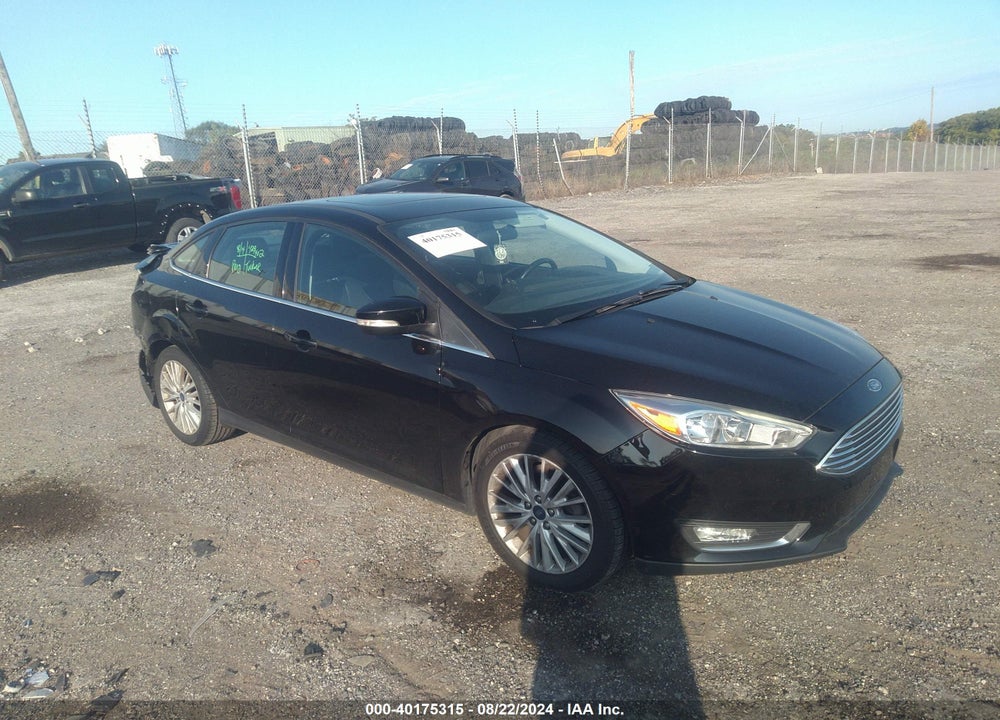 2018 FORD FOCUS TITANIUM VIN: 1FADP3J27JL289138