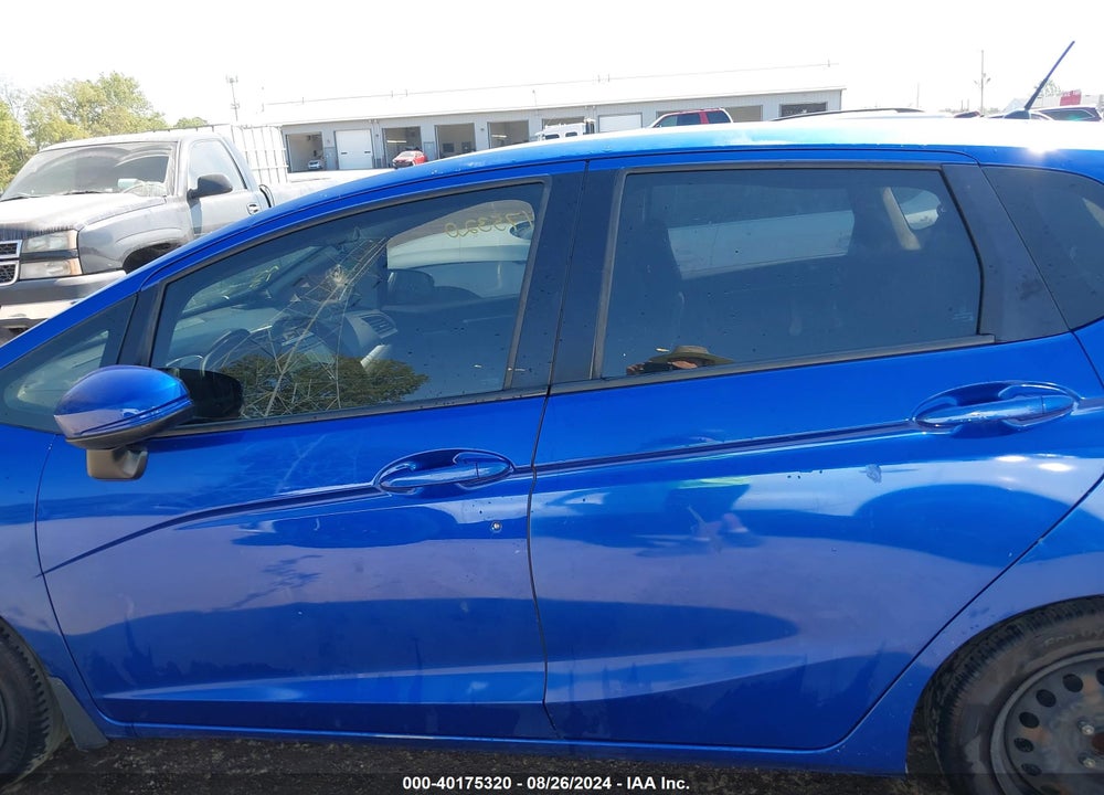 2017 HONDA FIT LX VIN: 3HGGK5G54HM705952