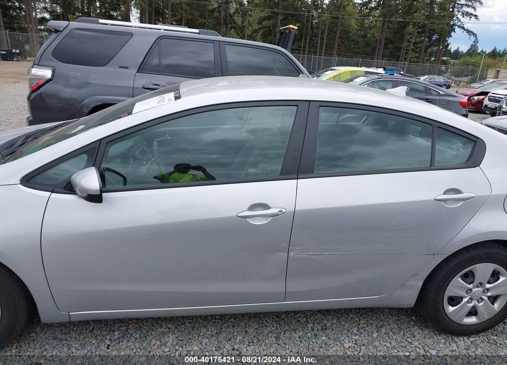 2016 KIA FORTE LX VIN: KNAFK4A68G5503252