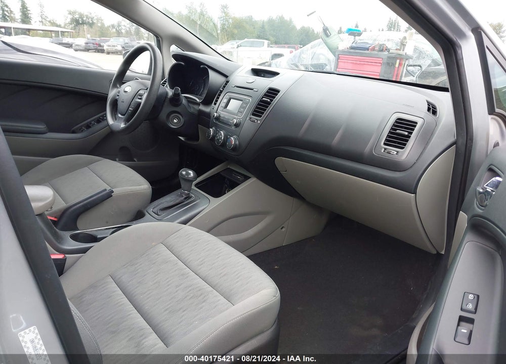 2016 KIA FORTE LX VIN: KNAFK4A68G5503252