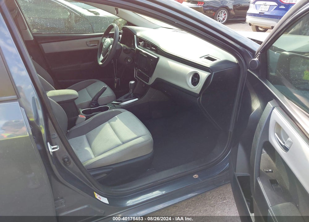 2017 TOYOTA COROLLA LE VIN: 5YFBURHE3HP631361