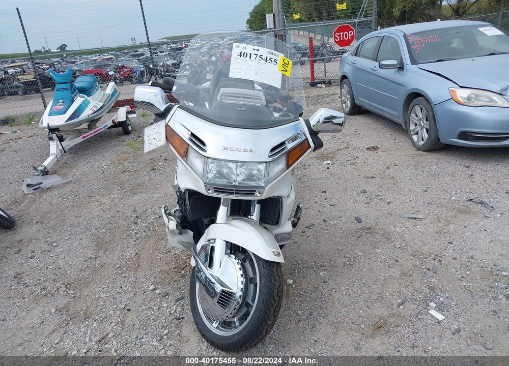 1996 HONDA GL1500 SE12 VIN: 1HFSC2230TA803219