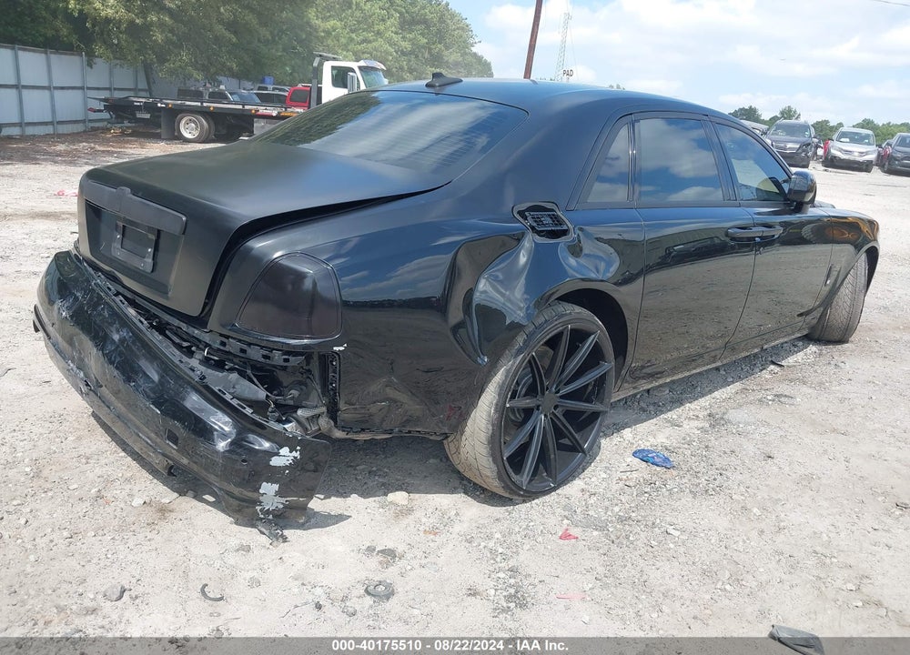 2011 ROLLS-ROYCE GHOST VIN: SCA664S57BUX49681
