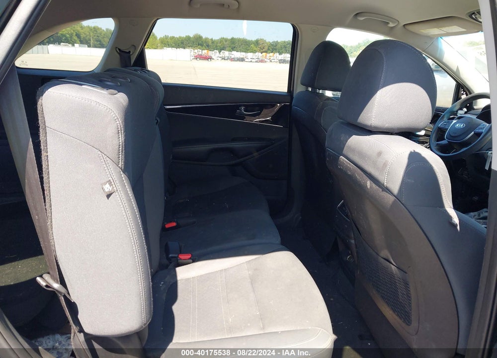 2019 KIA SORENTO 2.4L L VIN: 5XYPG4A30KG581703