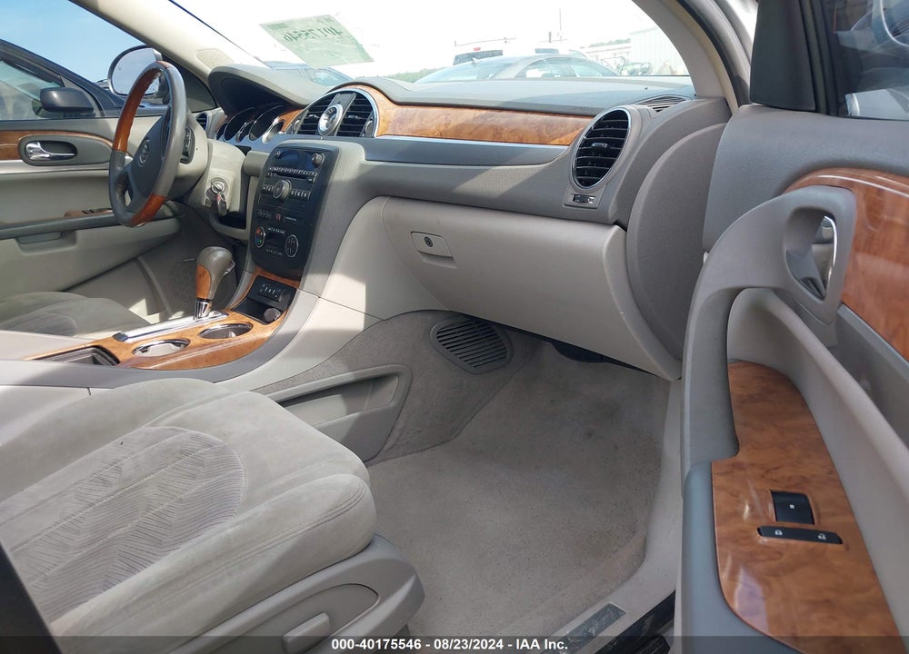 2009 BUICK ENCLAVE CX VIN: 5GAER13D29J190182