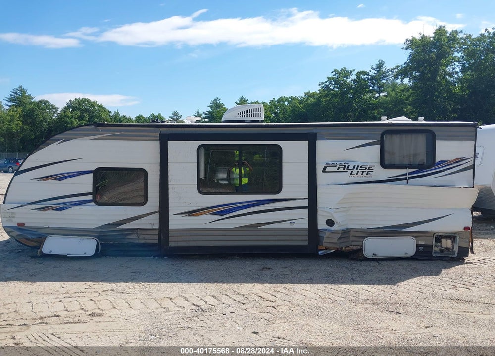 2018 SALEM BY FOREST RIVE CRUISE LITE SERIES M VIN: 4X4TSMY27J7416487