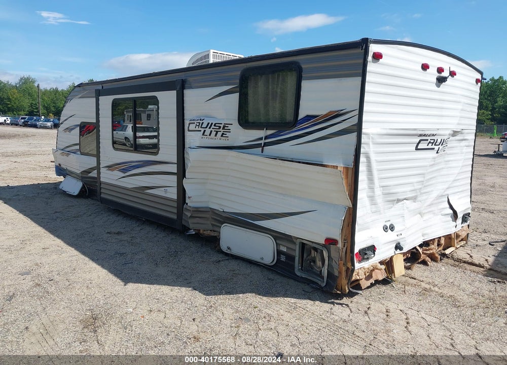 2018 SALEM BY FOREST RIVE CRUISE LITE SERIES M VIN: 4X4TSMY27J7416487