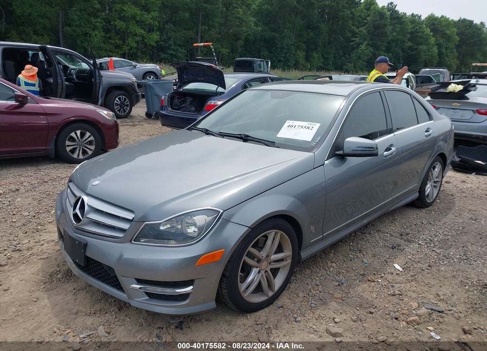 2013 MERCEDES-BENZ C 300 LUXURY 4MATIC/SPORT 4MATIC VIN: WDDGF8ABXDR260912