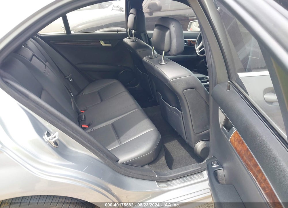 2013 MERCEDES-BENZ C 300 LUXURY 4MATIC/SPORT 4MATIC VIN: WDDGF8ABXDR260912