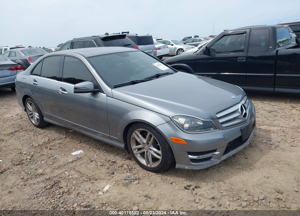 2013 MERCEDES-BENZ C 300 LUXURY 4MATIC/SPORT 4MATIC VIN: WDDGF8ABXDR260912