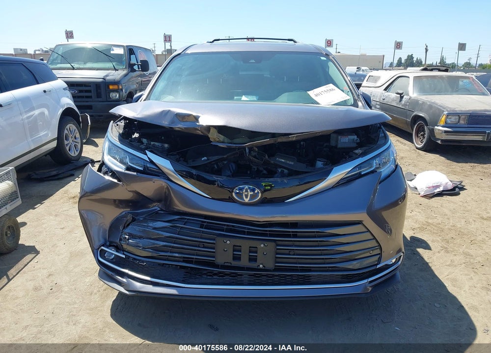 2022 TOYOTA SIENNA LIMITED VIN: 5TDZRKEC4NS088342