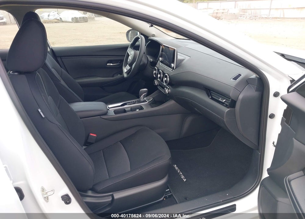 2024 NISSAN SENTRA SV XTRONIC CVT VIN: 3N1AB8CVXRY325586