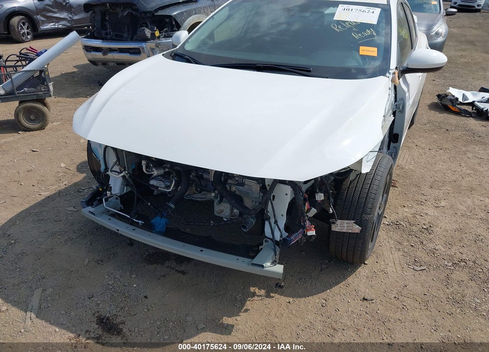 2024 NISSAN SENTRA SV XTRONIC CVT VIN: 3N1AB8CVXRY325586