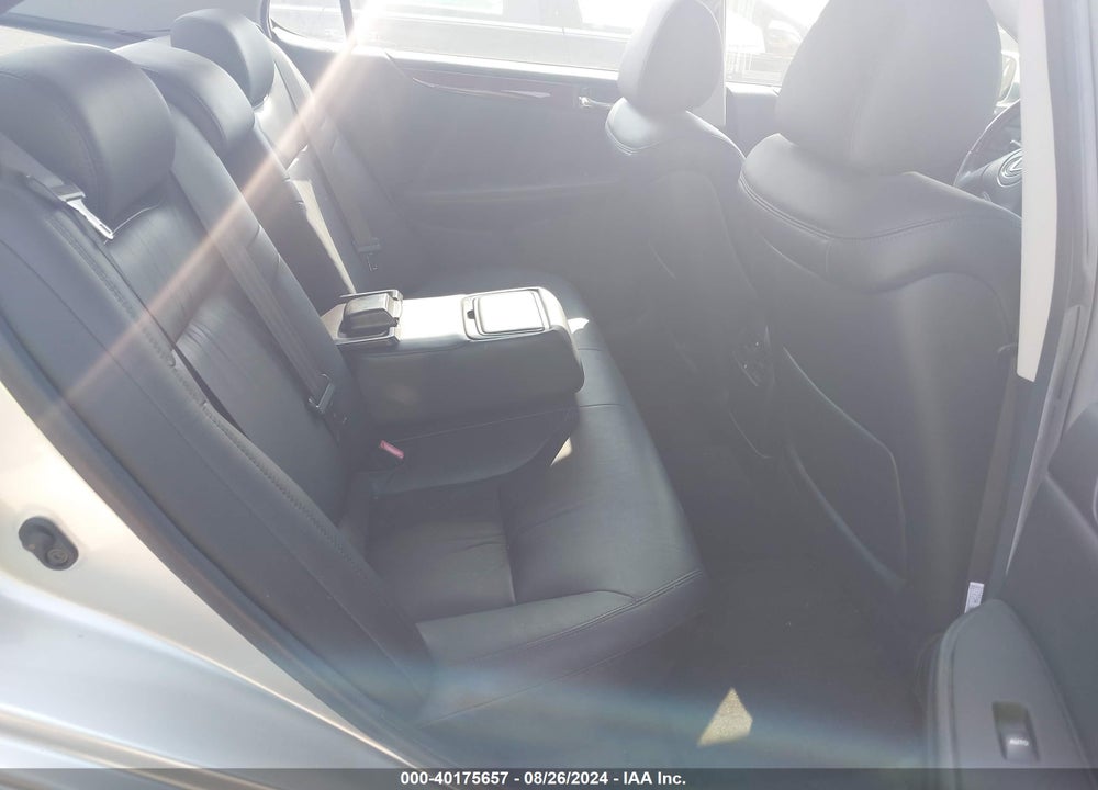 2004 LEXUS ES 330 VIN: JTHBA30G040008379