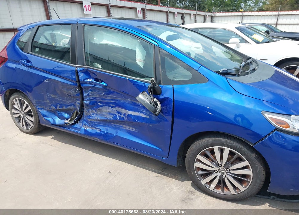 2015 HONDA FIT EX/EX-L VIN: 3HGGK5H82FM720164