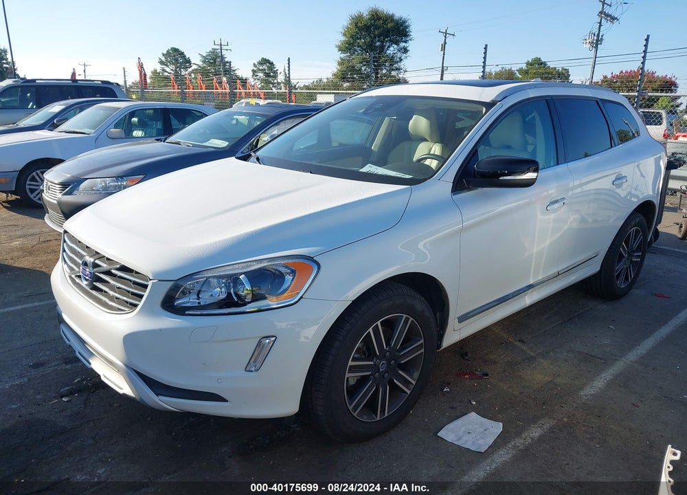 2017 VOLVO XC60 T5 DYNAMIC VIN: YV440MDR1H2225445
