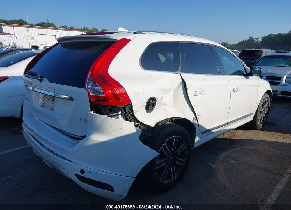 2017 VOLVO XC60 T5 DYNAMIC VIN: YV440MDR1H2225445