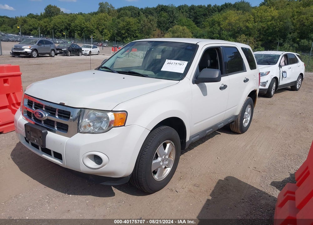 2010 FORD ESCAPE XLS VIN: 1FMCU0C72AKC66440