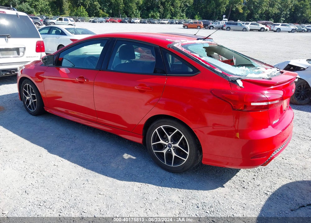2015 FORD FOCUS SE VIN: 1FADP3F27FL277748