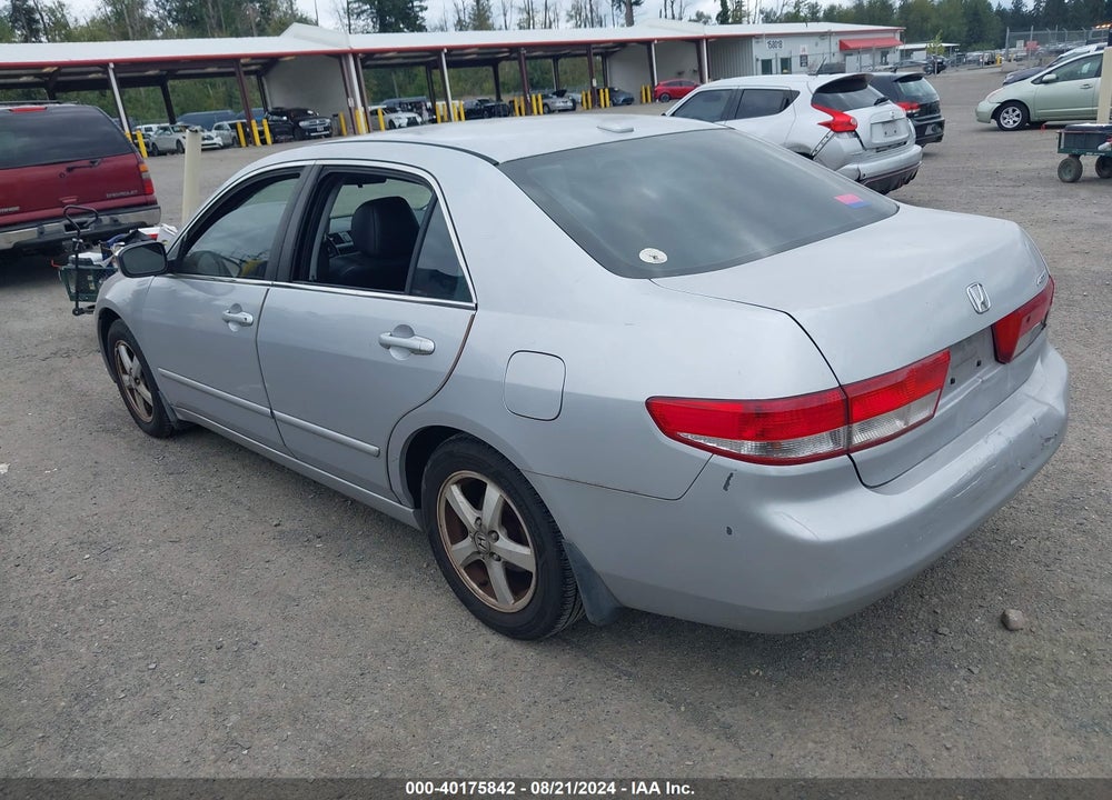 2004 HONDA ACCORD 2.4 EX VIN: 1HGCM568X4A023198