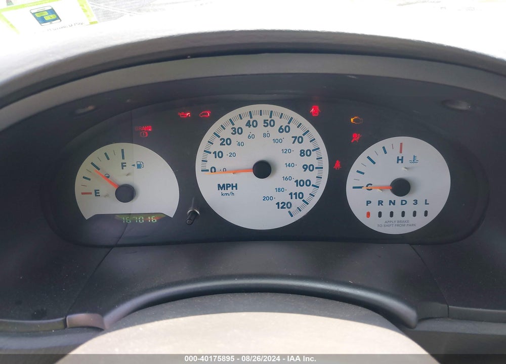 2006 CHRYSLER TOWN & COUNTRY VIN: 1A4GP45R46B572706