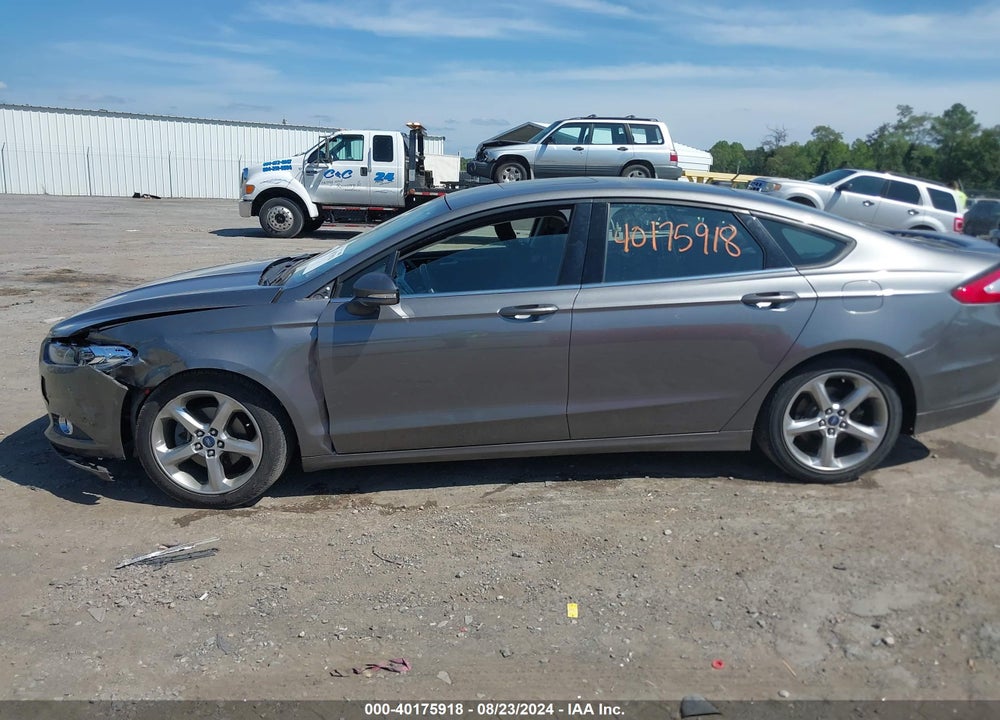 2013 FORD FUSION VIN: 3FA6P0HR4DR110022