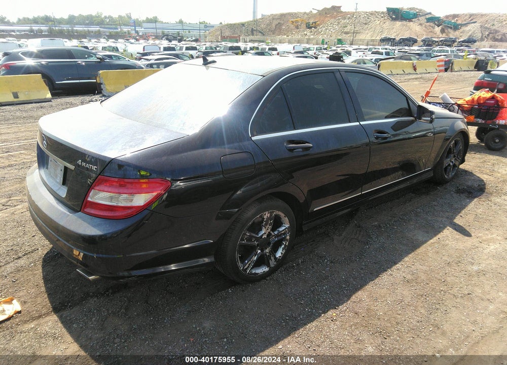 2011 MERCEDES-BENZ C 300 LUXURY 4MATIC/SPORT 4MATIC VIN: WDDGF8BB5BR158588