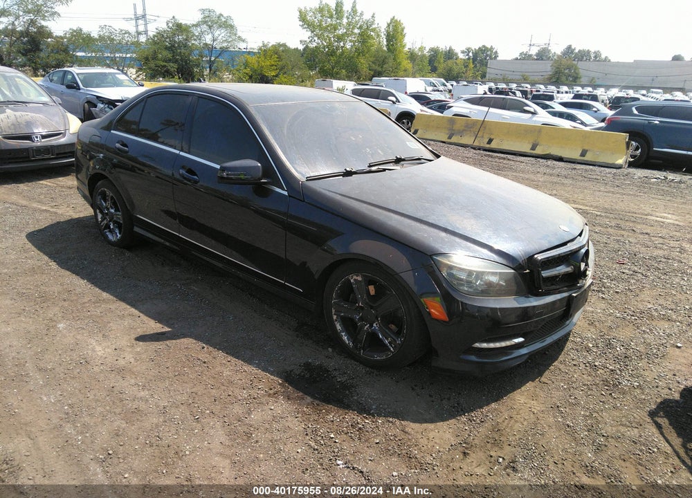 2011 MERCEDES-BENZ C 300 LUXURY 4MATIC/SPORT 4MATIC VIN: WDDGF8BB5BR158588