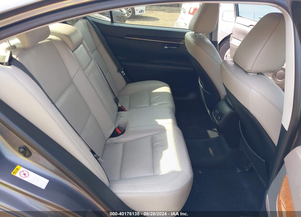 2013 LEXUS ES 350 VIN: JTHBK1GG3D2045888
