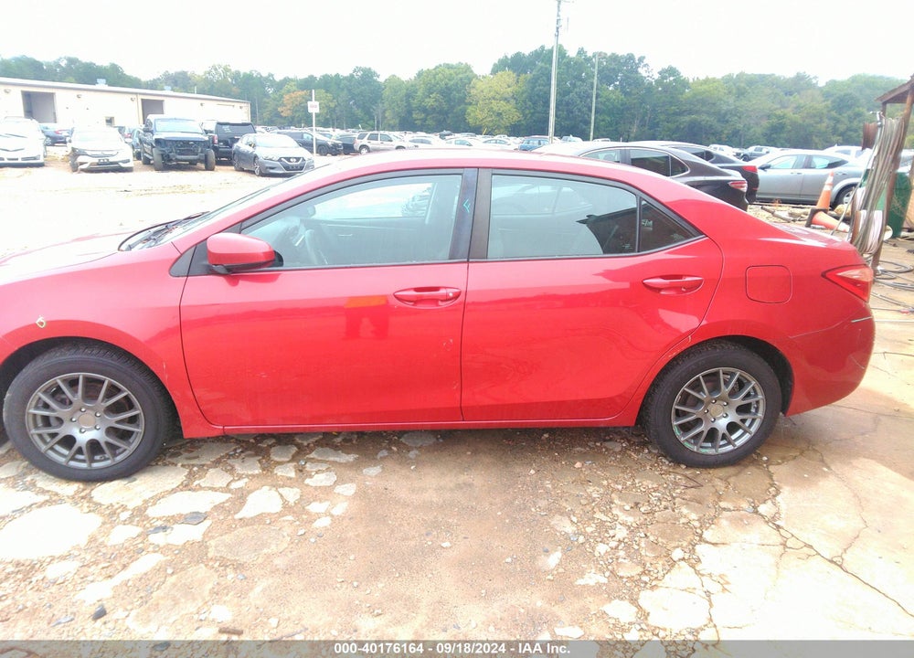 2018 TOYOTA COROLLA LE VIN: 2T1BURHE7JC105420