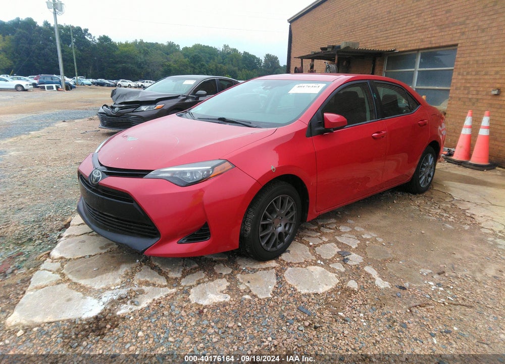 2018 TOYOTA COROLLA LE VIN: 2T1BURHE7JC105420