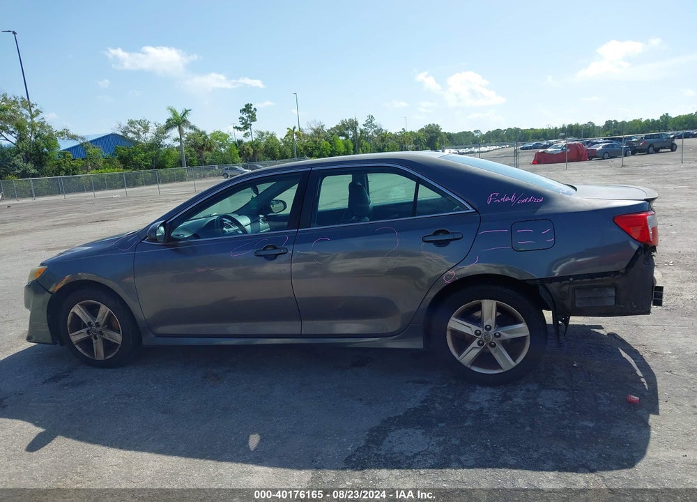 2014 TOYOTA CAMRY SE VIN: 4T1BF1FK9EU372308