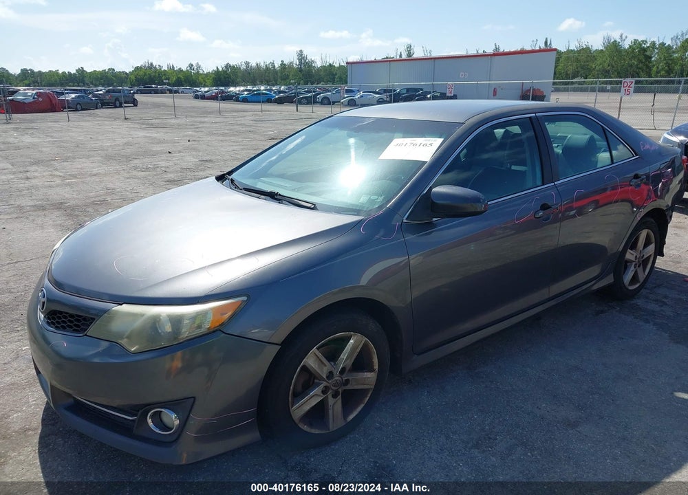 2014 TOYOTA CAMRY SE VIN: 4T1BF1FK9EU372308