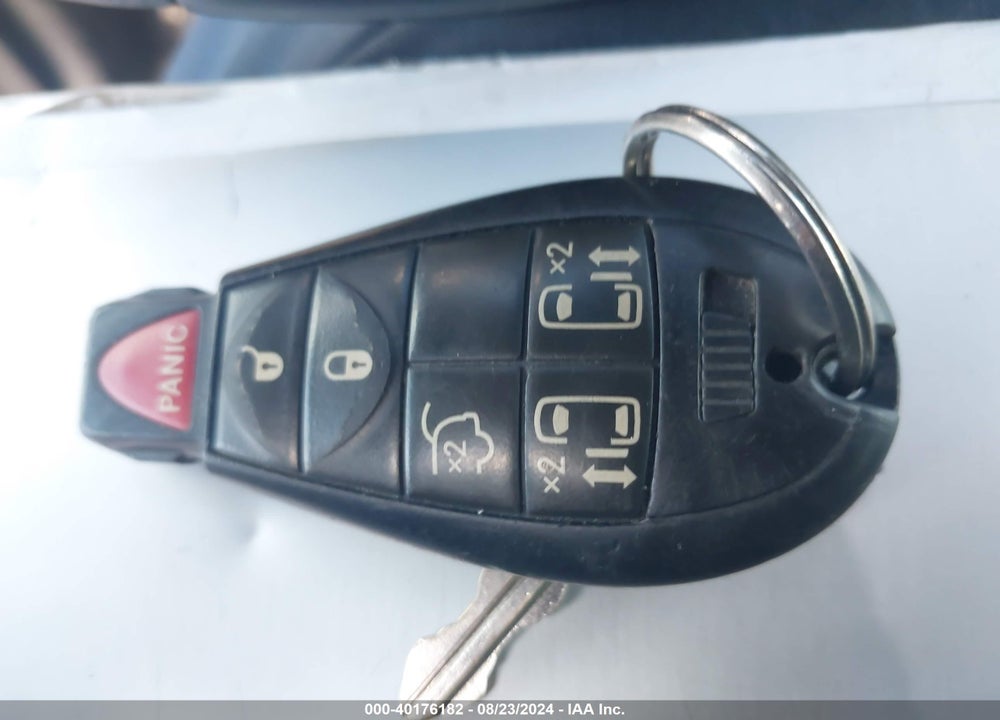 2012 CHRYSLER TOWN & COUNTRY TOURING VIN: 2C4RC1BGXCR304963