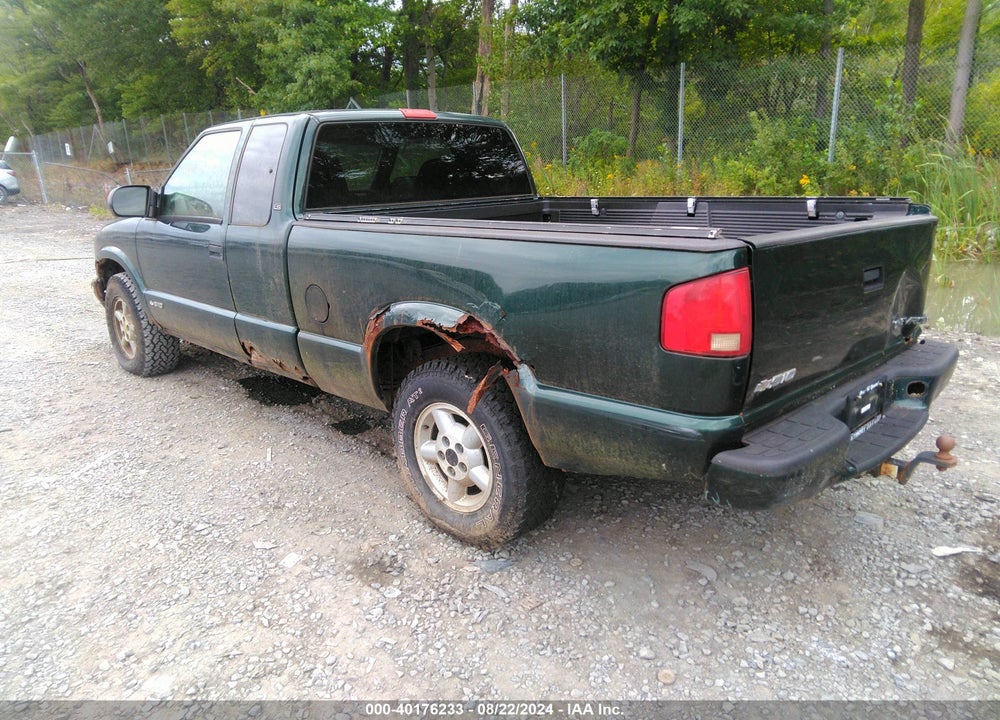 2003 CHEVROLET S-10 LS VIN: 1GCDT19X238194051